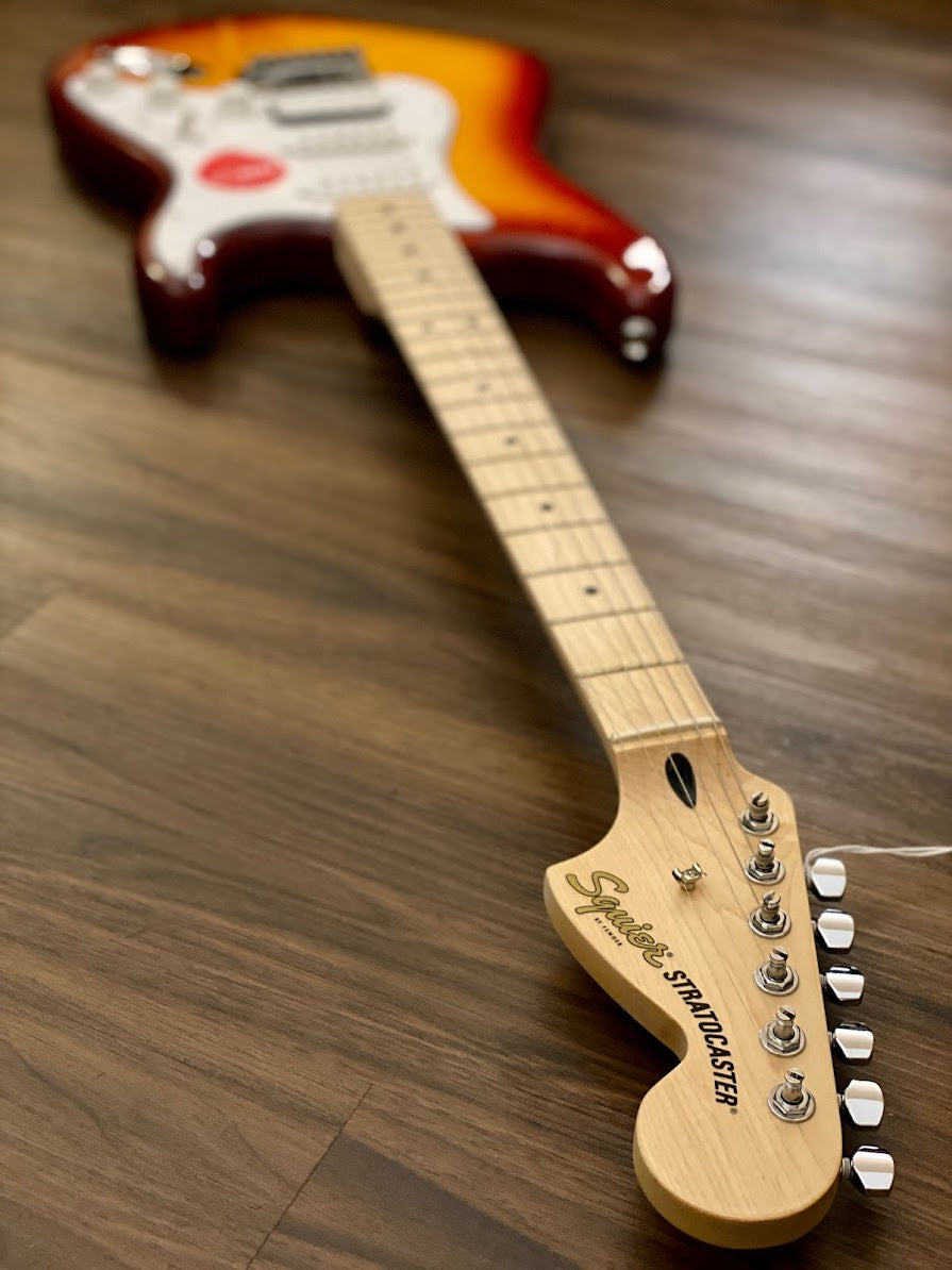 Squier Affinity Series HSS Stratocaster FMT with Maple FB in Sienna Sunburst
