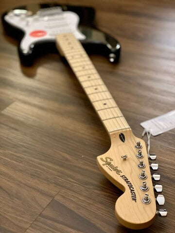 Squier Affinity Series Stratocaster with Maple FB in Black