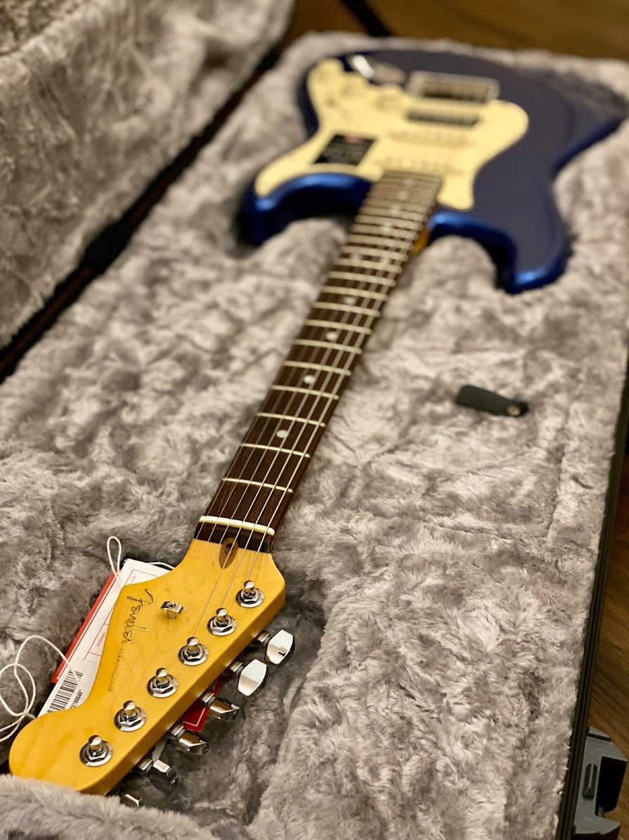 Fender American Ultra Stratocaster HSS - Cobra Blue with Rosewood Fingerboard