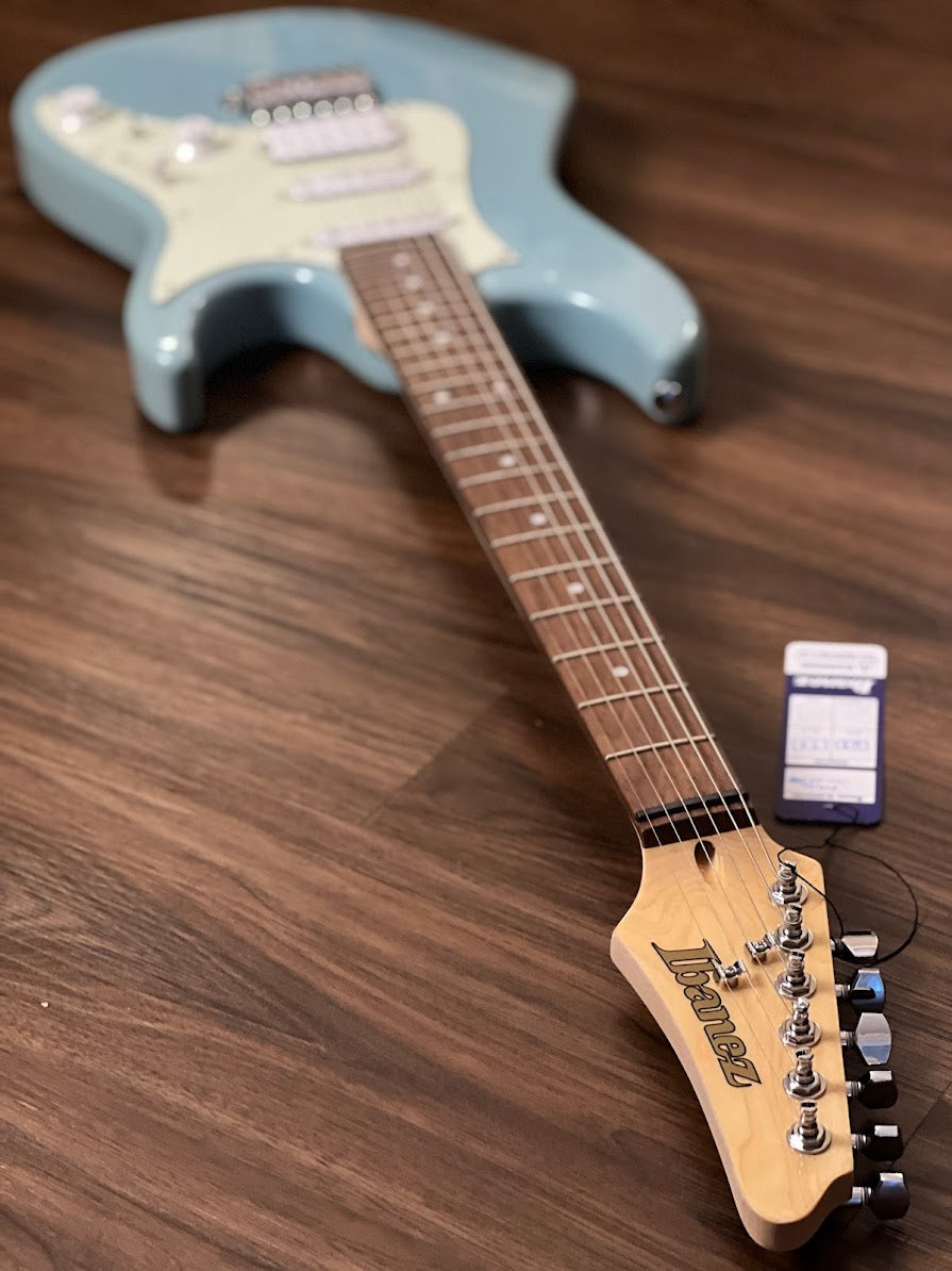 Ibanez AZES40 AZ Essentials Series in Purist Blue
