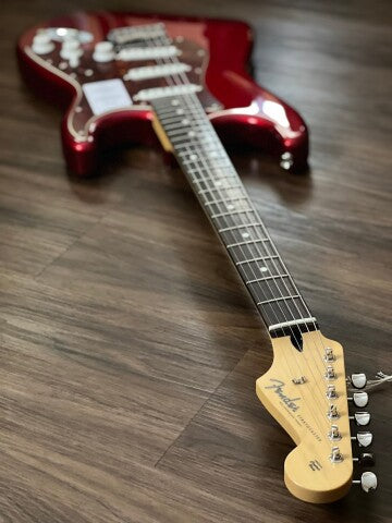 Fender Japan Hybrid II Stratocaster with RW FB in Candy Apple Red