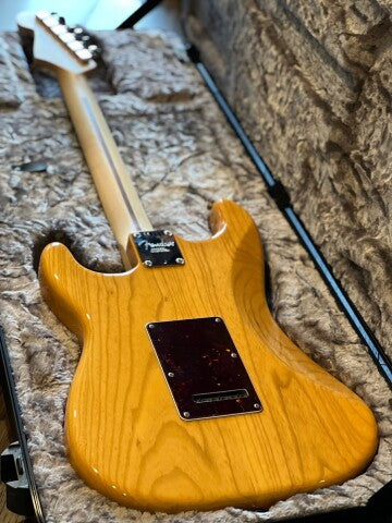 Fender Limited Edition American Professional Ash Stratocaster with RW FB in Antique Natural