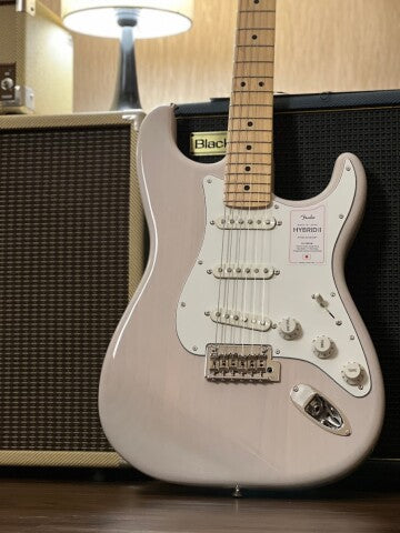 Fender Japan Hybrid II Stratocaster with Maple FB in US Blonde