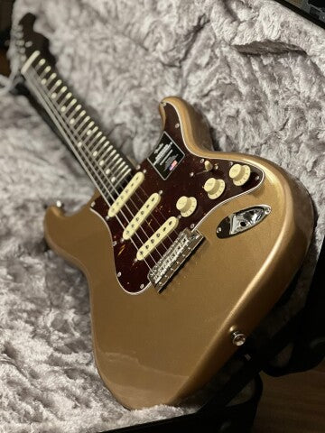 Fender Limited Edition American Professional II Stratocaster พร้อมคอ Rosewood ใน Firemist Gold
