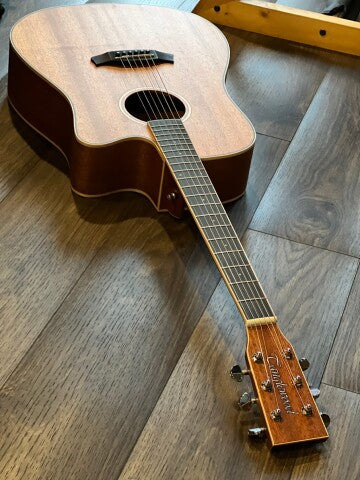 Tanglewood TWU DCE Union Dreadnought Cutaway Solid Top Acoustic Electric in Open Pore Natural