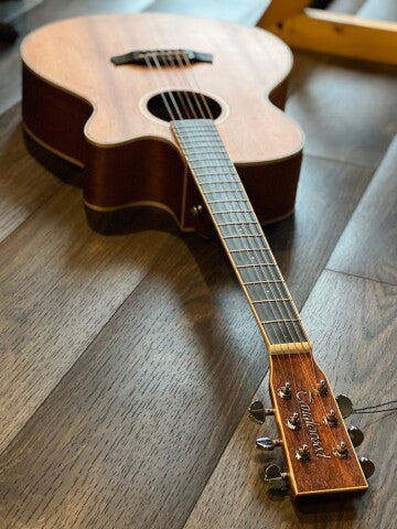 Tanglewood TWU SFCE Union Solid Top Superfolk Acoustic Electric in Open Pore Natural