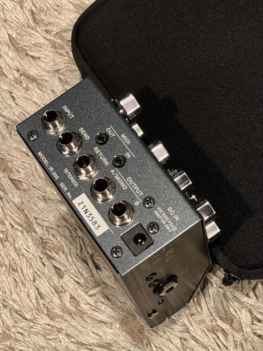 Boss IR-200 Amp and IR Cabinet Pedal