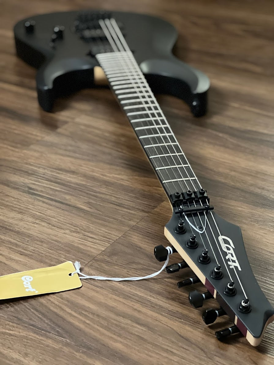 Cort X500 Menace in Black Satin