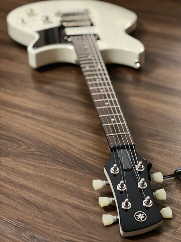 Yamaha Revstar Element RSE20 - Vintage White