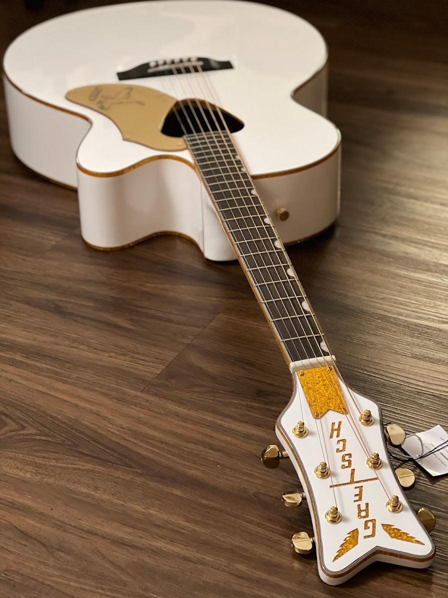 Gretsch G5022CWFE Rancher Falcon Jumbo Acoustic Electric in White