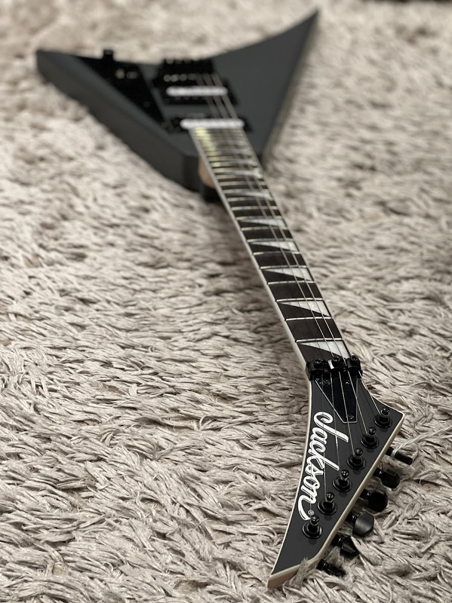 Jackson JS Series Rhoads JS32 with Amaranth FB in Satin Gray