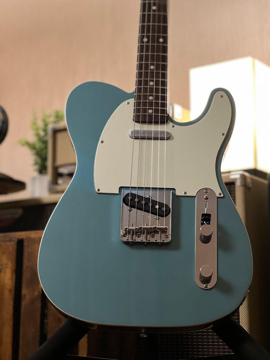 Tokai TTE-106B MH OTM/R Breezysound Japan in Ocean Turquoise Metallic
