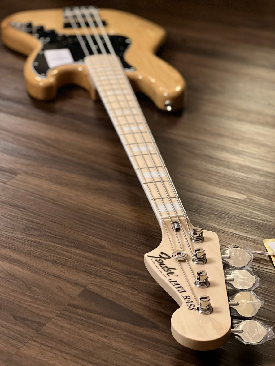 Fender Japan Traditional II 70s Jazz Bass พร้อม Maple FB สีธรรมชาติ