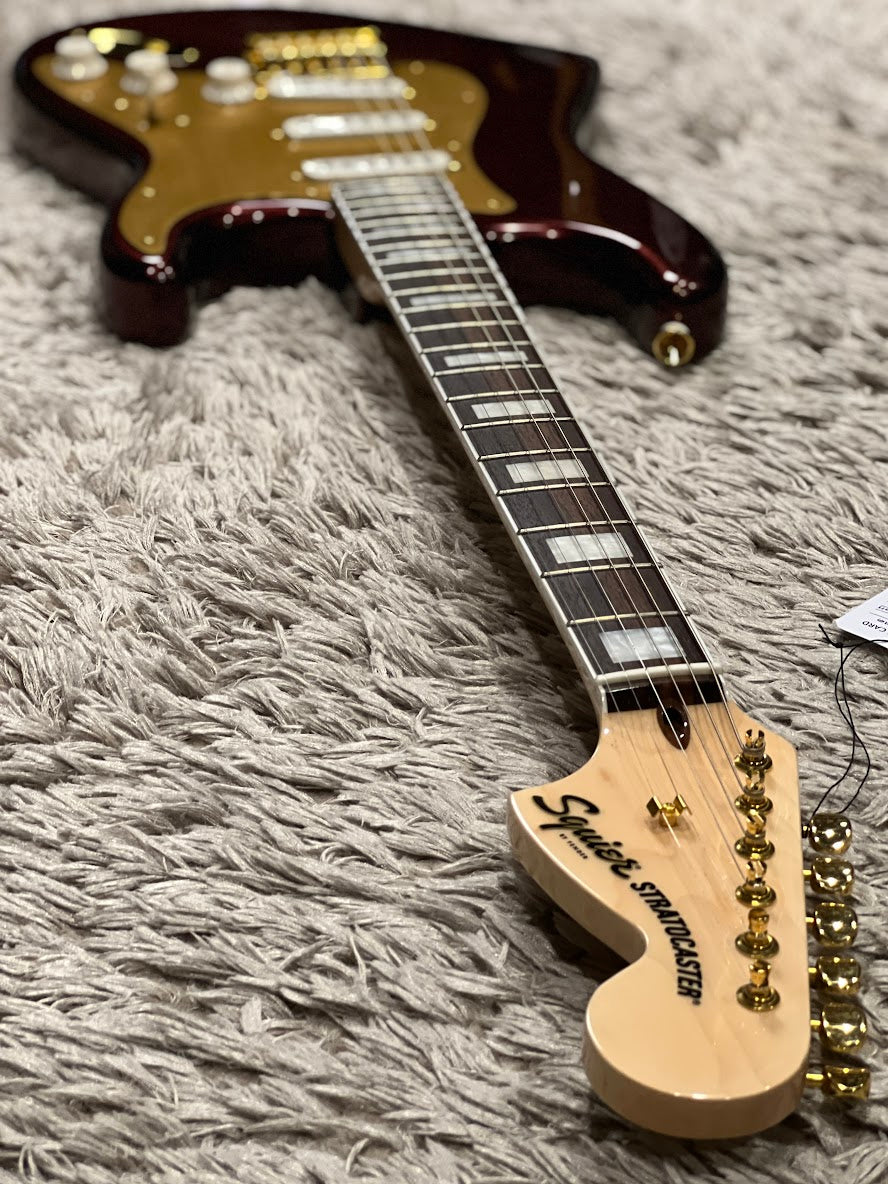Squier 40th Anniversary Gold Edition Stratocaster สี Ruby Red Metallic