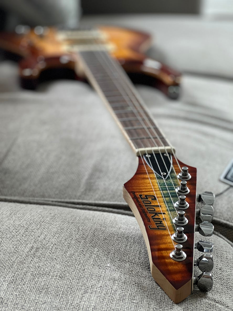 Soloking E-160 Custom MOD Edge Series in Honeyburst with Seymour Duncan