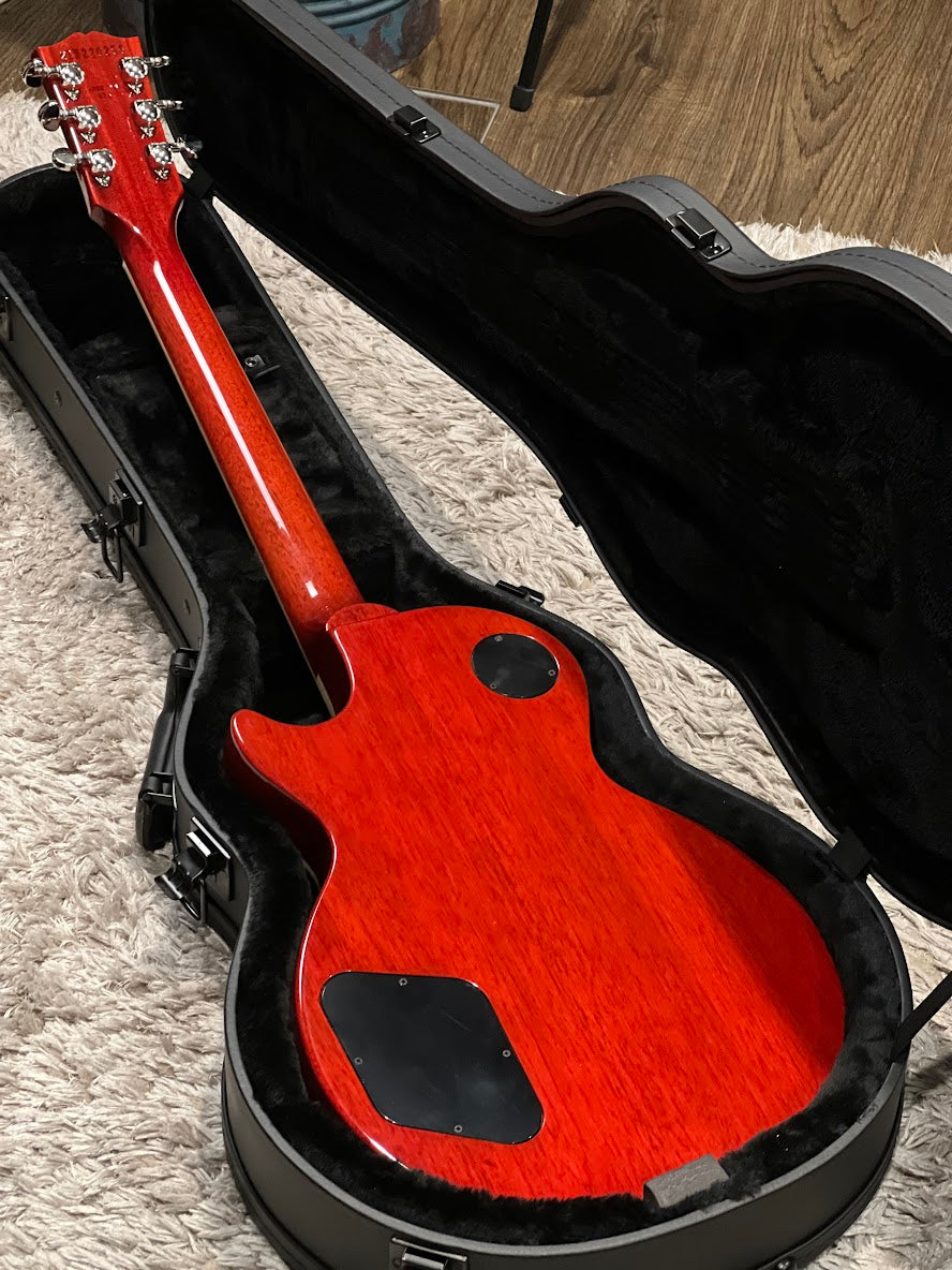 Gibson Les Paul Classic in Heritage Cherry Sunburst