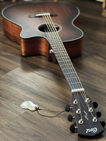 Cort Core GA ABW OPLB (Open Pore Light Burst) + Case