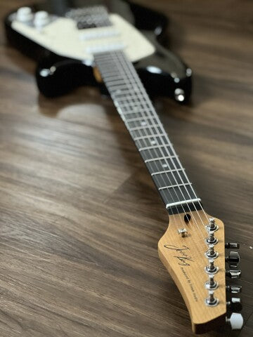 Aguda Jerry King Studio in Black