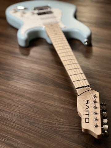 Saito S-622CS SSH with Maple in Sonic Blue