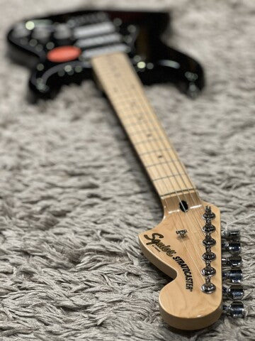 Squier FSR Affinity Series HSS Stratocaster พร้อม Maple FB สีดำ