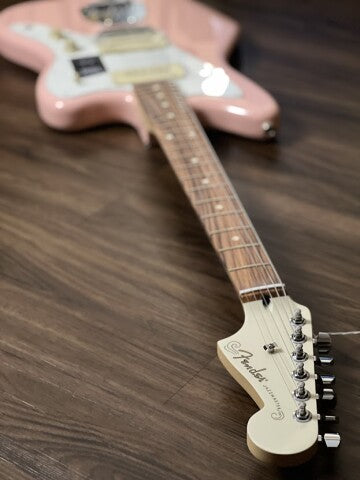 Fender Limited Edition Player Jazzmaster with Pau Ferro FB in Shell Pink