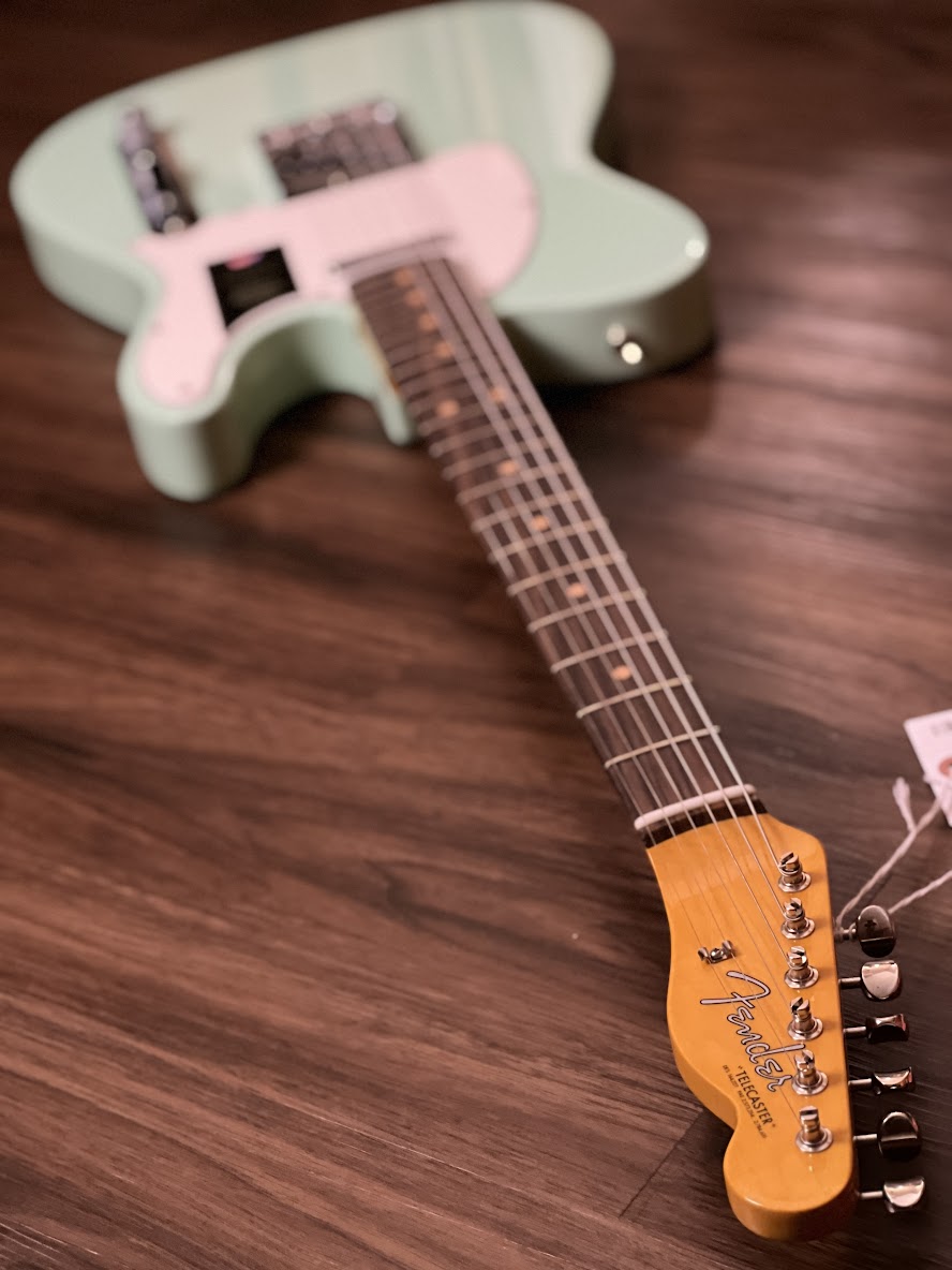 Fender American Vintage II 63 Telecaster พร้อม Rosewood FB สี Surf Green