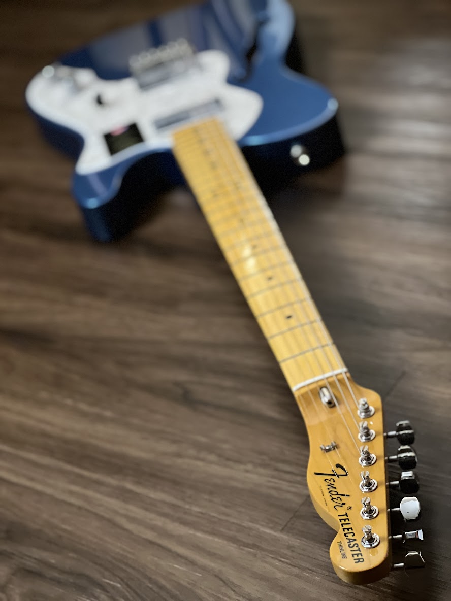 Fender American Vintage II 72 Telecaster Thinline with Maple FB in Lake Placid Blue