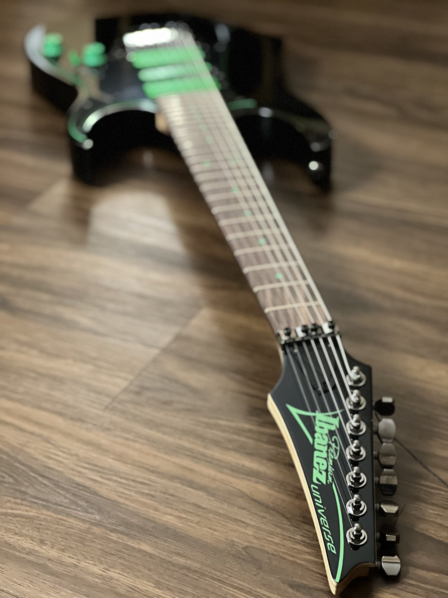 Ibanez UV70P-BK Steve Vai Signature 7-String w/ Case in Black