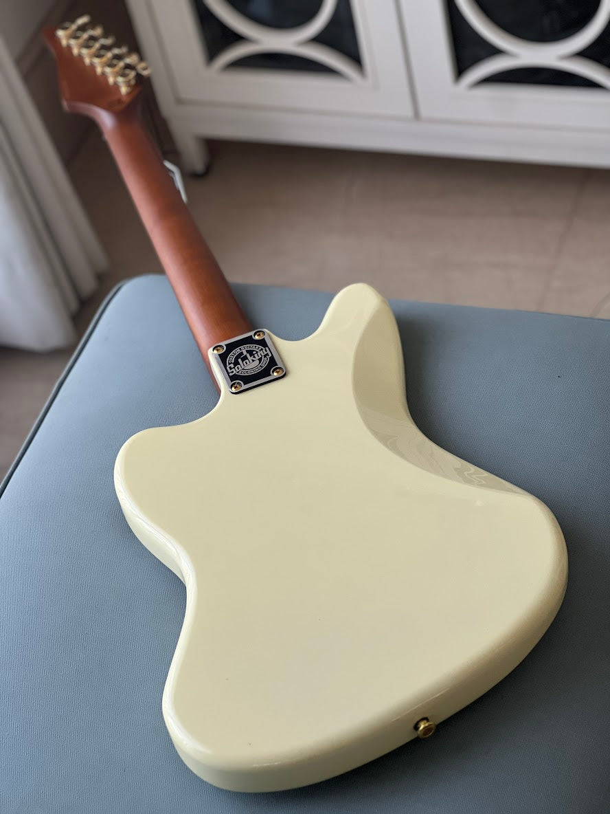 Soloking JM40 Offset Deluxe in Olympic White with Gold Hardware