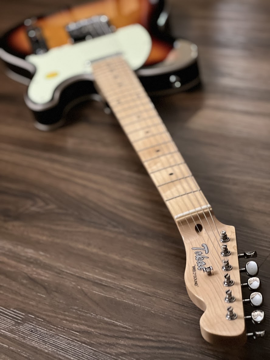 Tokai ATE-52B YS/M Breezysound in Yellow Sunburst with Maple FB