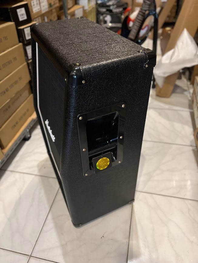 Marshall MX212AR 160-Watt 2x12" Vertical Extension Cabinet