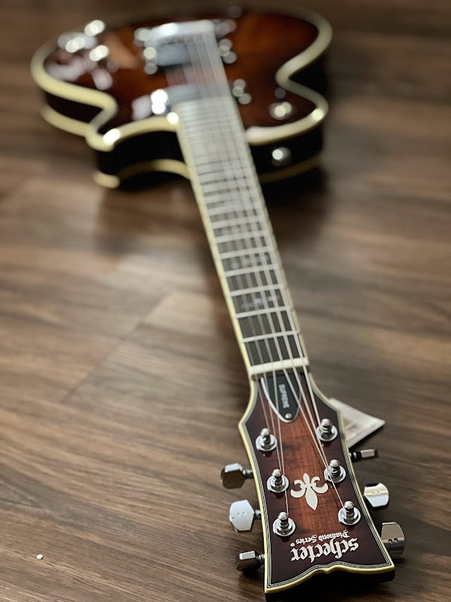 Schecter Solo-II Supreme CEB - Cat's Eye Black Burst