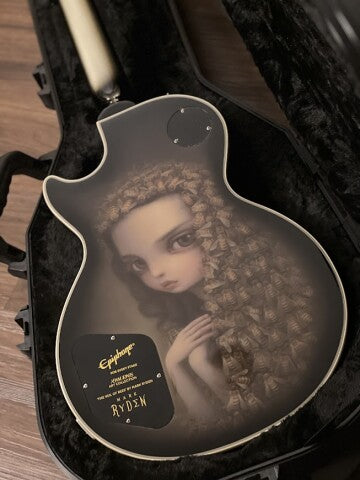 Epiphone Adam Jones Les Paul Custom Art Ryden Incl. Protector Case