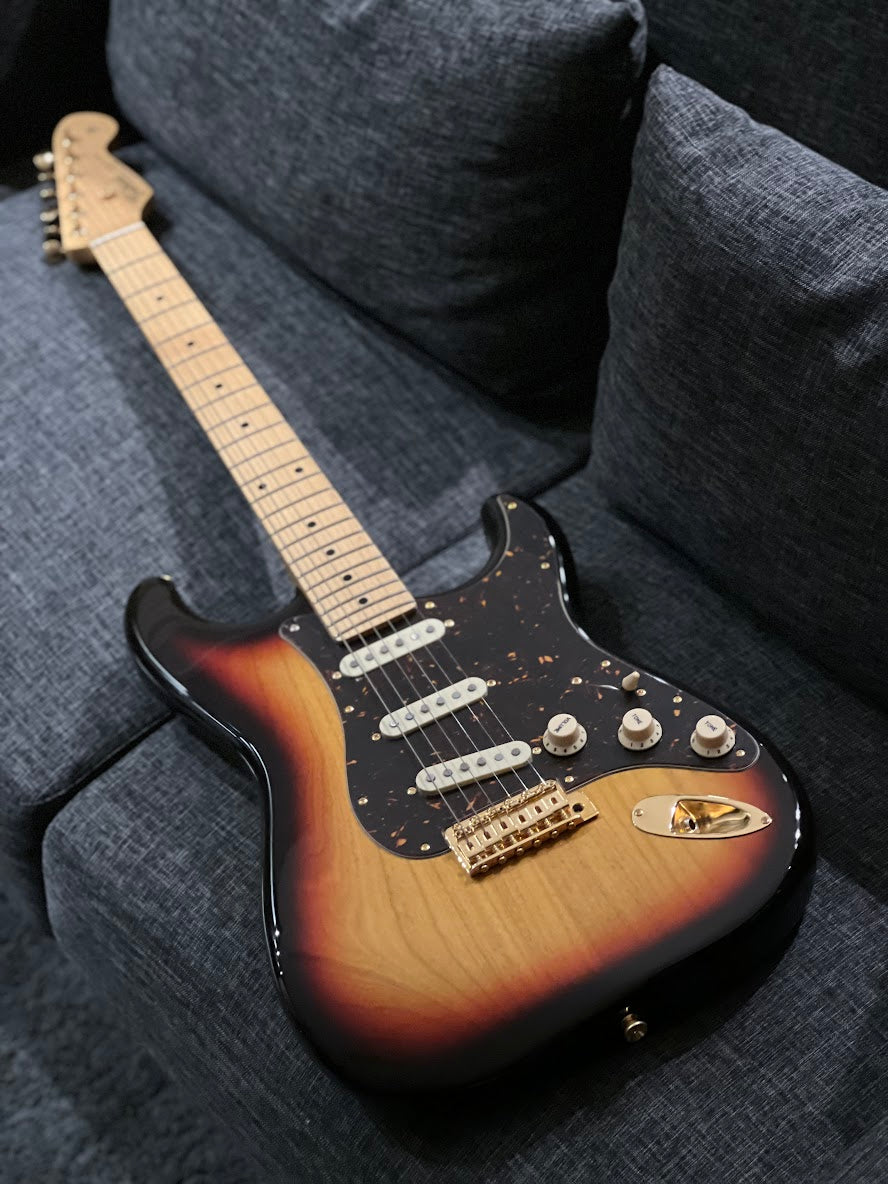 Tokai AST-95 GH YS/M Goldstar Sound Japan in Yellow Sunburst 190598