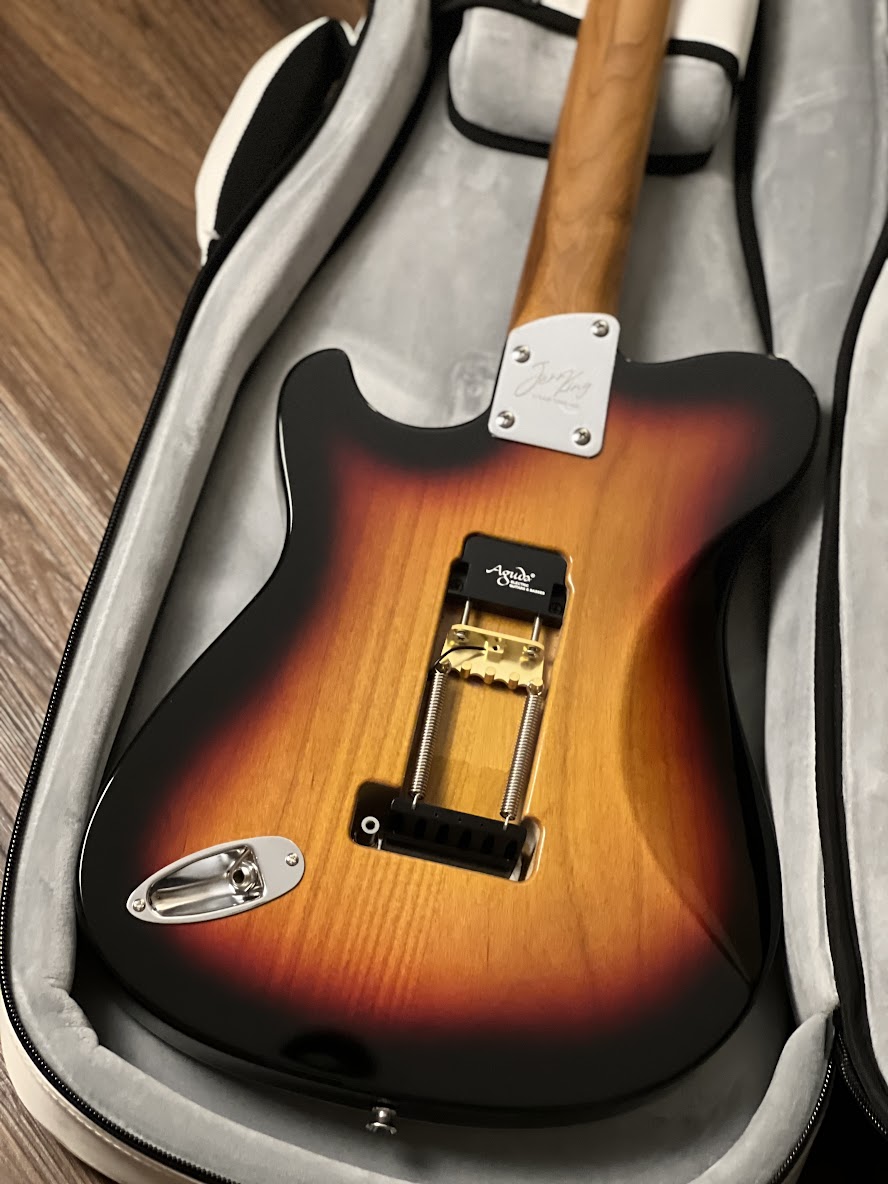 Aguda Jerry King Telegraph Road in 3-Tone Sunburst