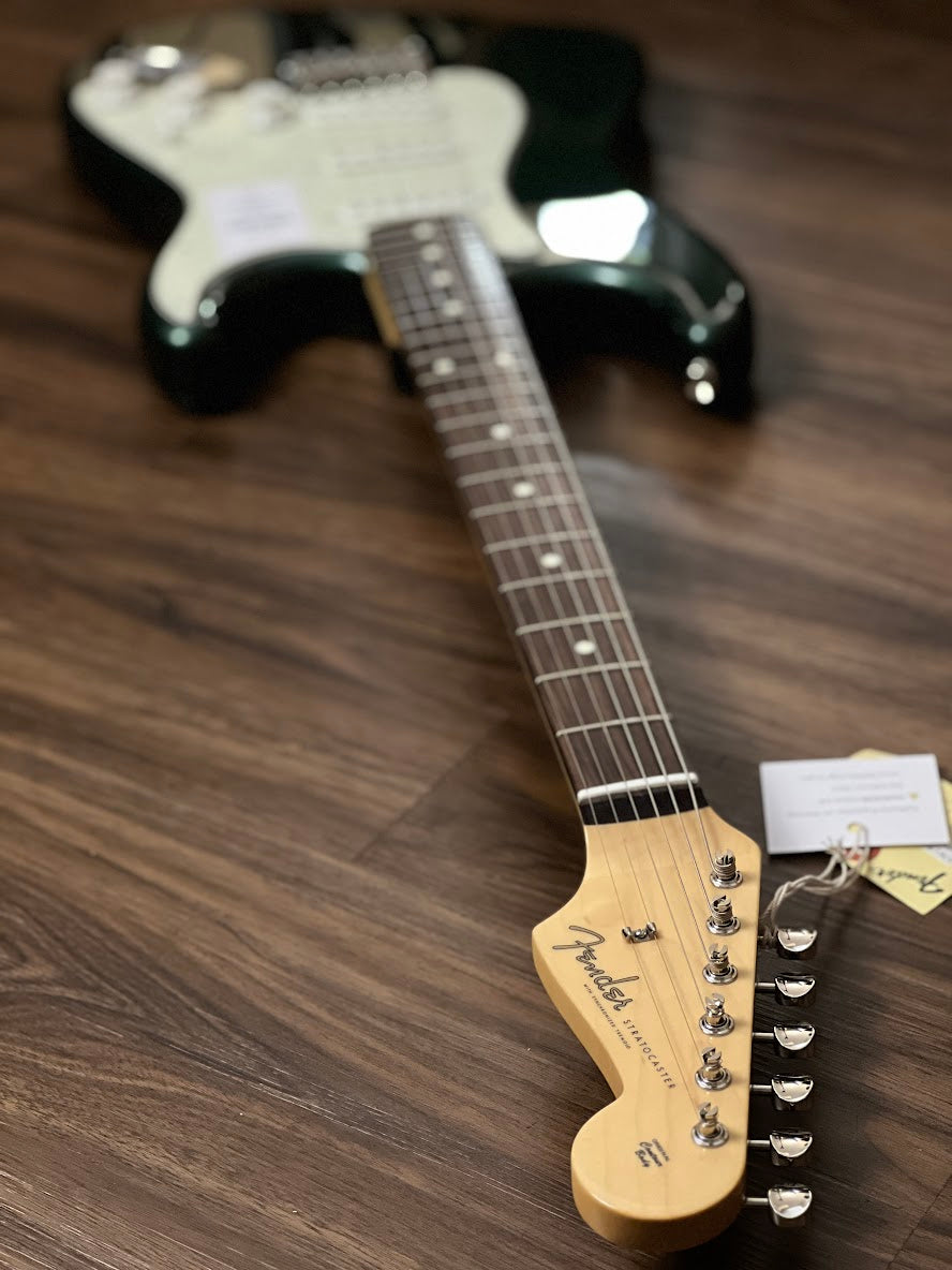 Fender Japan Traditional II 60s Stratocaster พร้อม RW FB สี Aged Sherwood Green Metallic