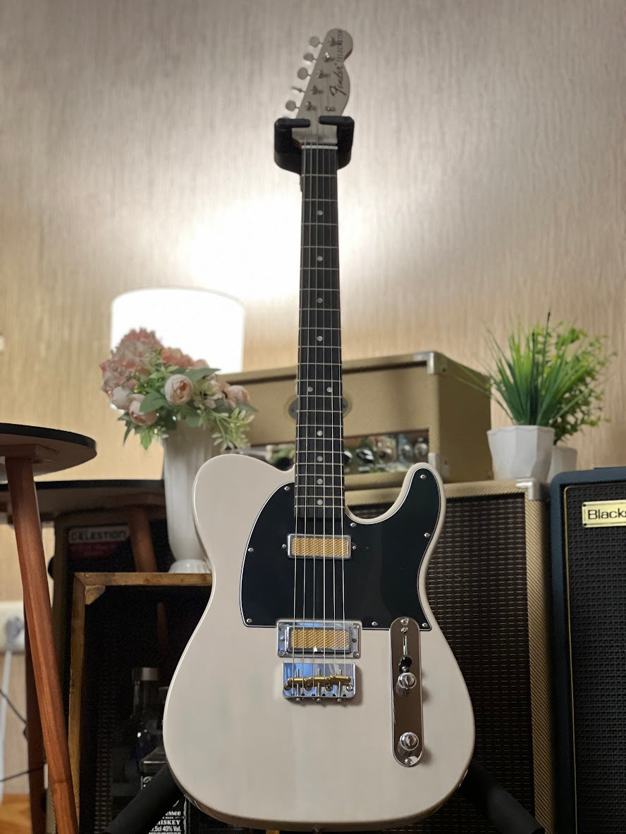 Fender Gold Foil Telecaster with Ebony FB in White Blonde