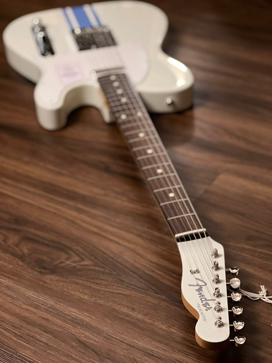 Fender Japan Traditional II 60s Telecaster พร้อม RW FB ใน Olympic White / Blue Stripes