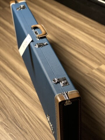 Fender Classic Series Stratocaster/Telecaster Guitar Wood Case in Lake Placid Blue