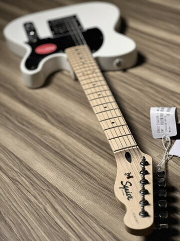 Squier Sonic Esquire H w/Black Pickguard with Maple FB in Arctic White