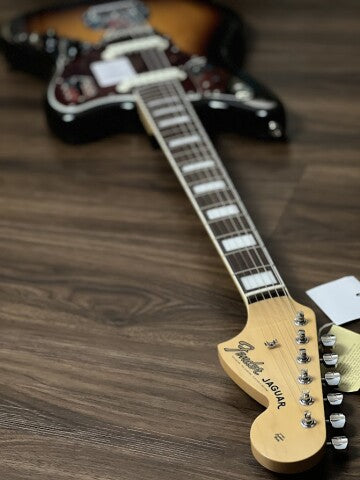 Fender Japan Traditional II 60S Jaguar with RW FB in 3-Tone Sunburst