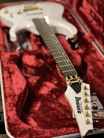 Ibanez Axion Label RGA622XH w/Case in White