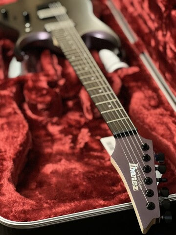 Ibanez RGD3121 w/Case in Polar Lights Flat