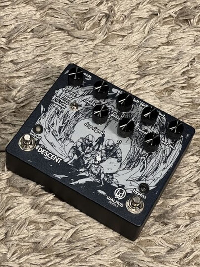 Walrus Audio Descent Reverb & Octave Machine เอฟเฟ็กต์กีตาร์แบบเหยียบ