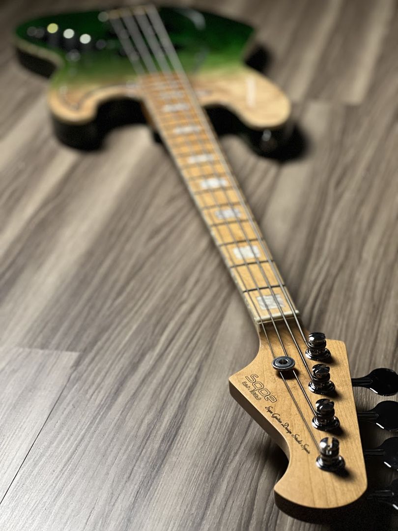 SQOE SJB700 Roasted Maple Series Bass in Moss Green Fade