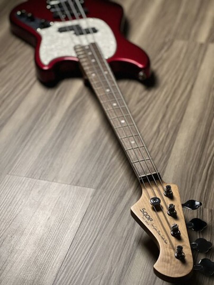 SQOE SPJ400 Short Scale Roasted Maple Series Bass in Metallic Red