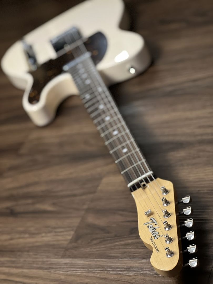 Tokai ATE-95 SLP/R Breezysound Japan in Faded Shell Pink