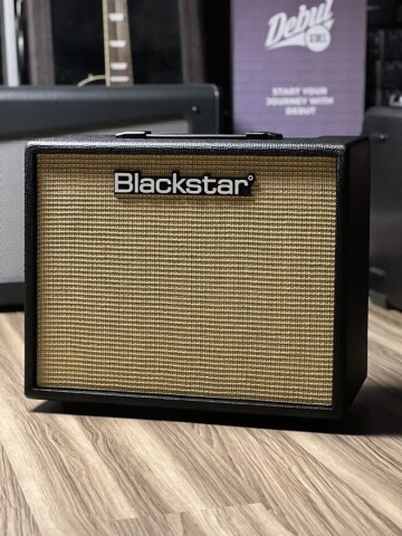 Blackstar Debut 50R 1x12-Inch 50-Watt Combo Amp in Black Blackstar Debut 50R 1x12-Inch 50-Watt Combo Amp in Black