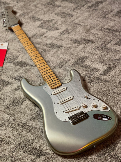 Fender H.E.R. Stratocaster with Maple FB in Chrome Glow MX21538693