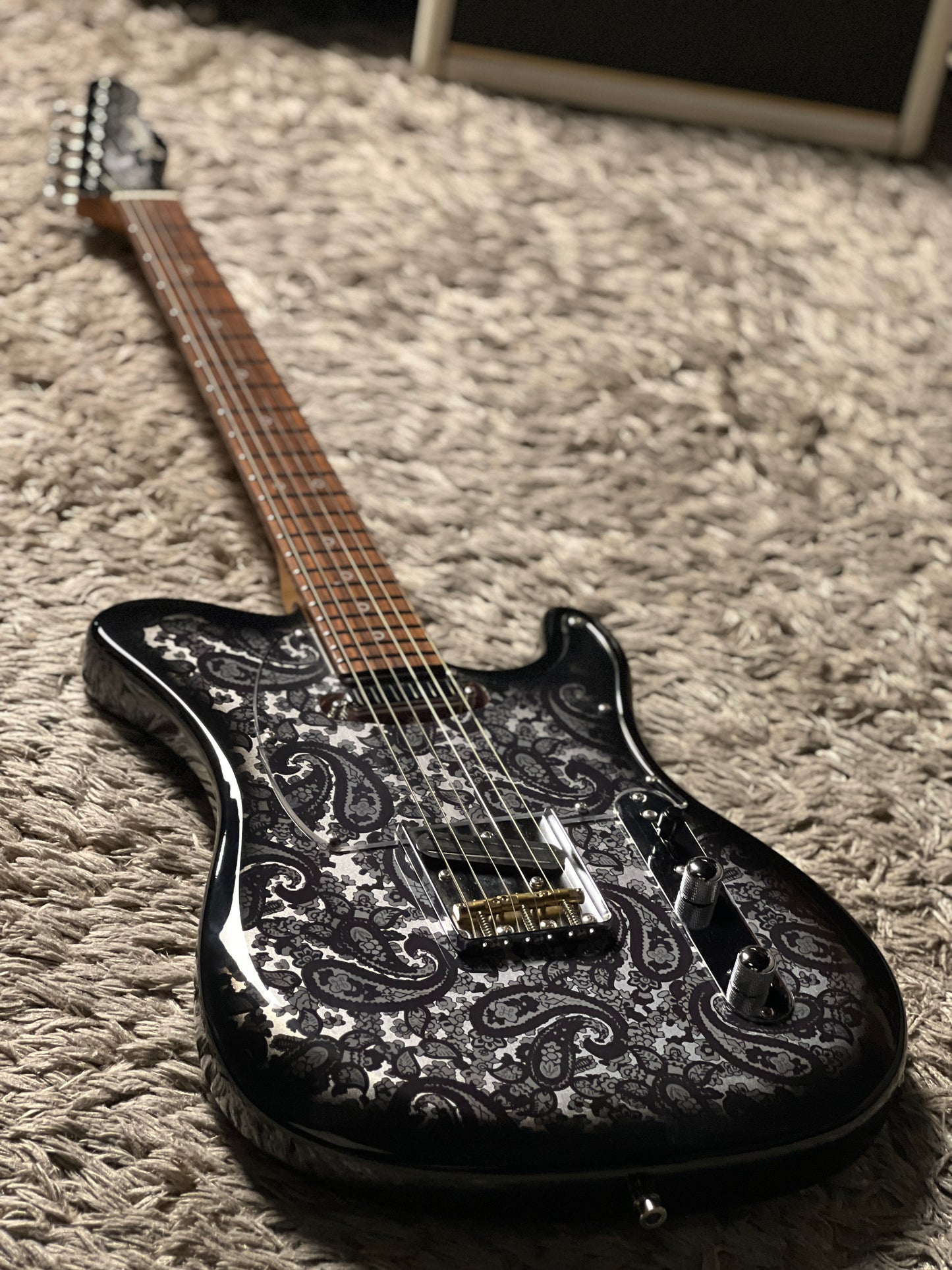 Dhatarattha Performance DTL in Black Paisley with Rosewood FB